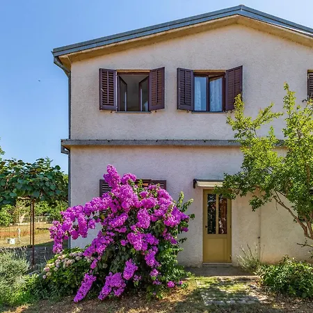 Apartman Three-bedroom In *