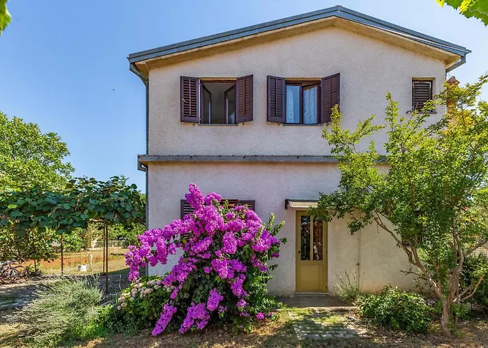 Daire Three-bedroom In *